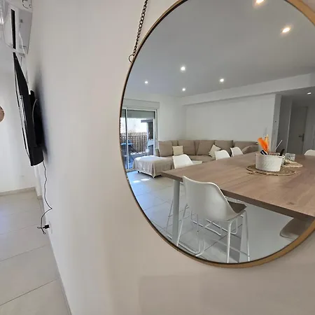 Magnifique Bord De Apartment